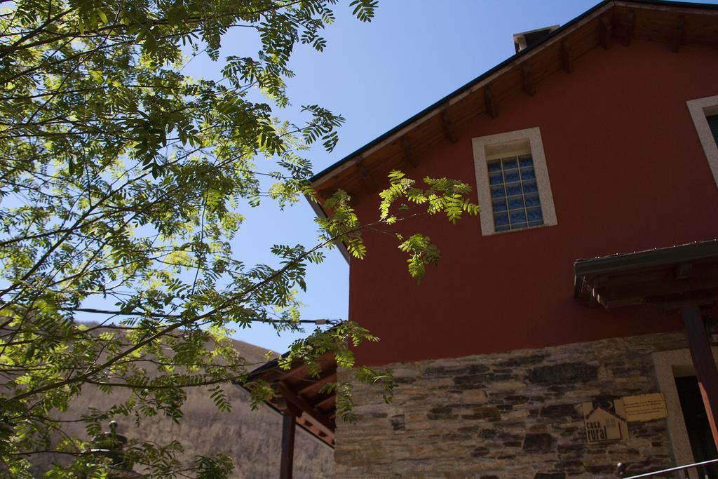 Hostal El Recanto Vega de Valcarce Εξωτερικό φωτογραφία