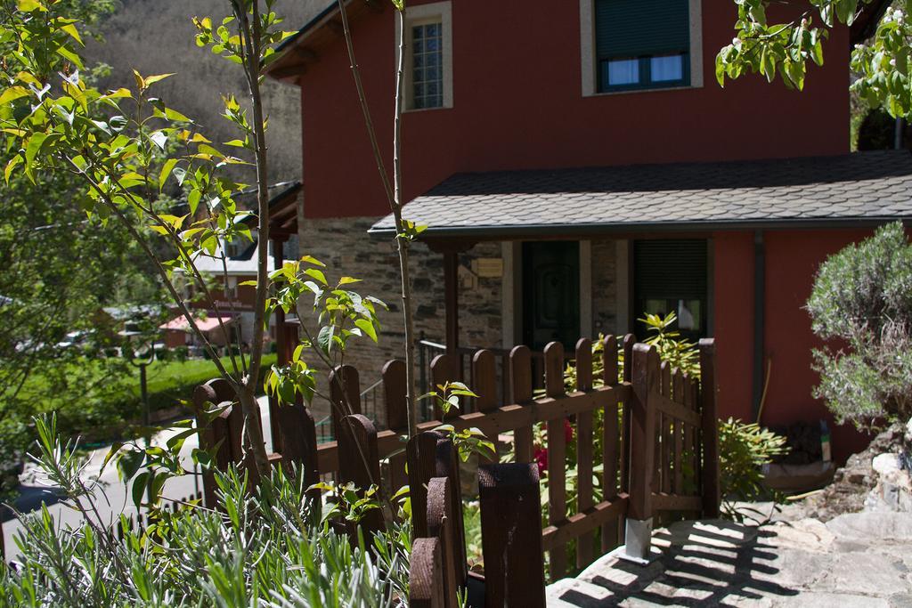 Hostal El Recanto Vega de Valcarce Εξωτερικό φωτογραφία