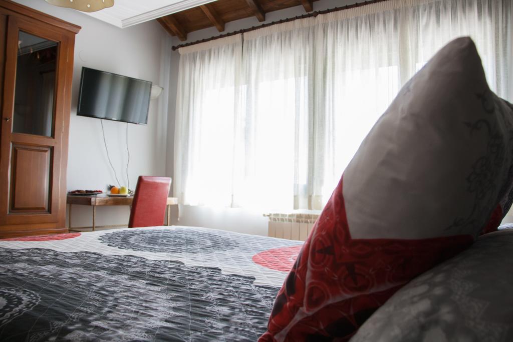 Hostal El Recanto Vega de Valcarce Εξωτερικό φωτογραφία