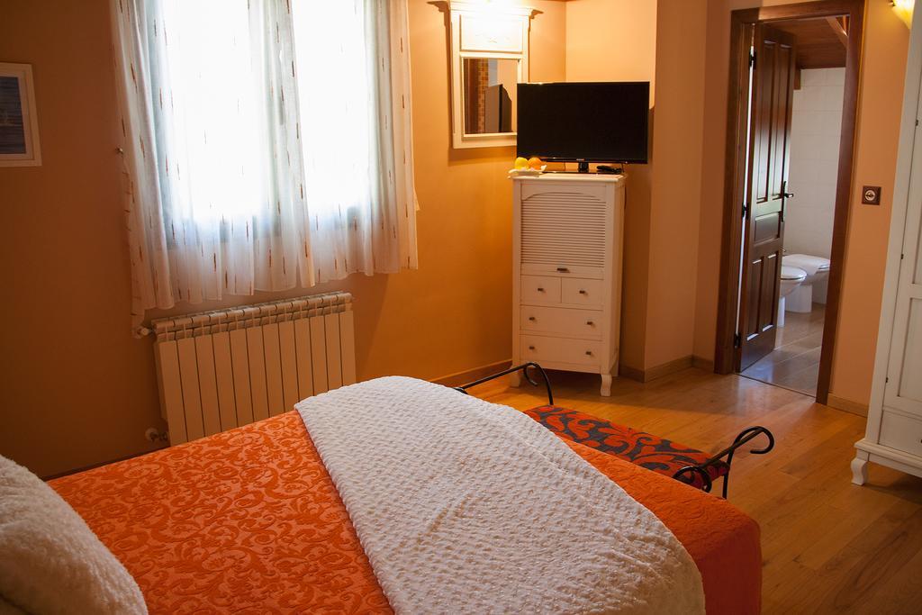 Hostal El Recanto Vega de Valcarce Εξωτερικό φωτογραφία